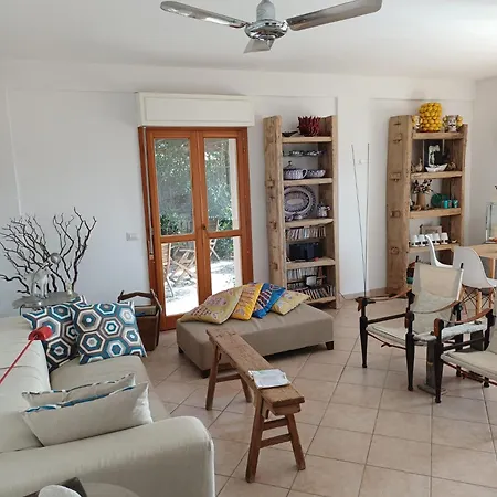 Apartment Bright With Garden And Sea-view Terrace La Maddalena (Sassari)